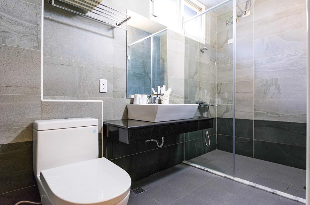 Easy Travel Apartment เมืองฮวาเหลียน ภายนอก รูปภาพ