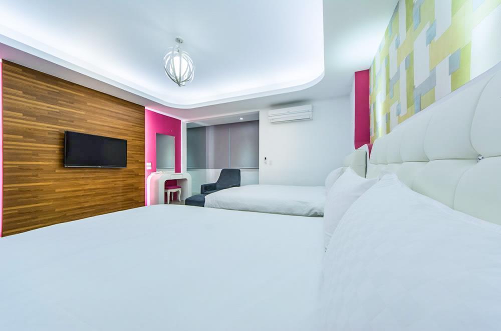 Easy Travel Apartment เมืองฮวาเหลียน ภายนอก รูปภาพ